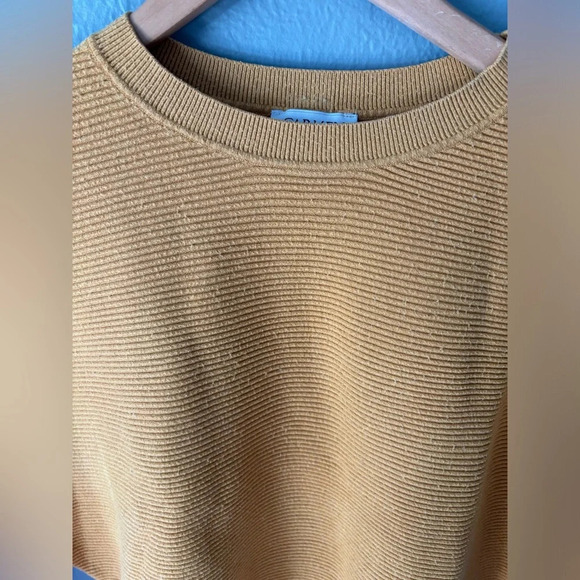 Carmen Marc Valvo | golden | ribbed | batwing | cropped | sweater | top | xs - Picture 4 of 11